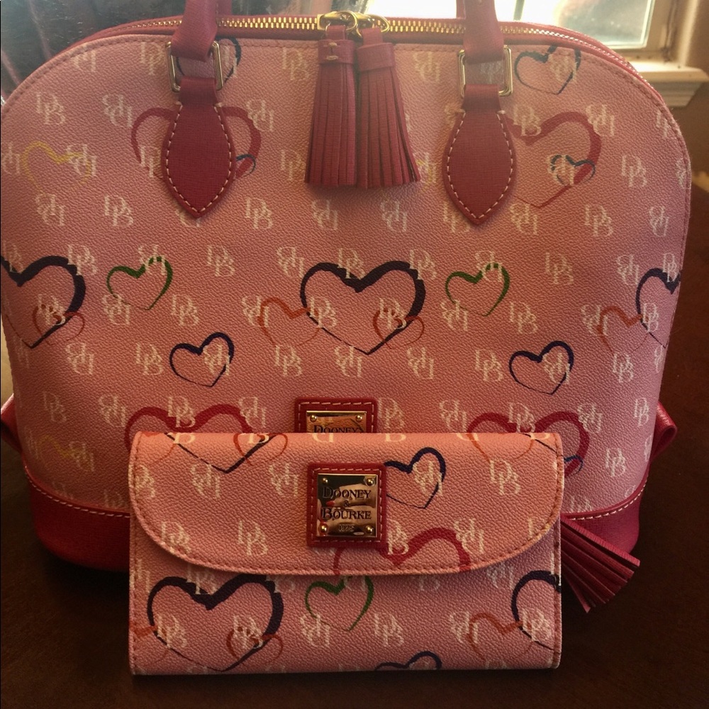 Dooney & Bourke set